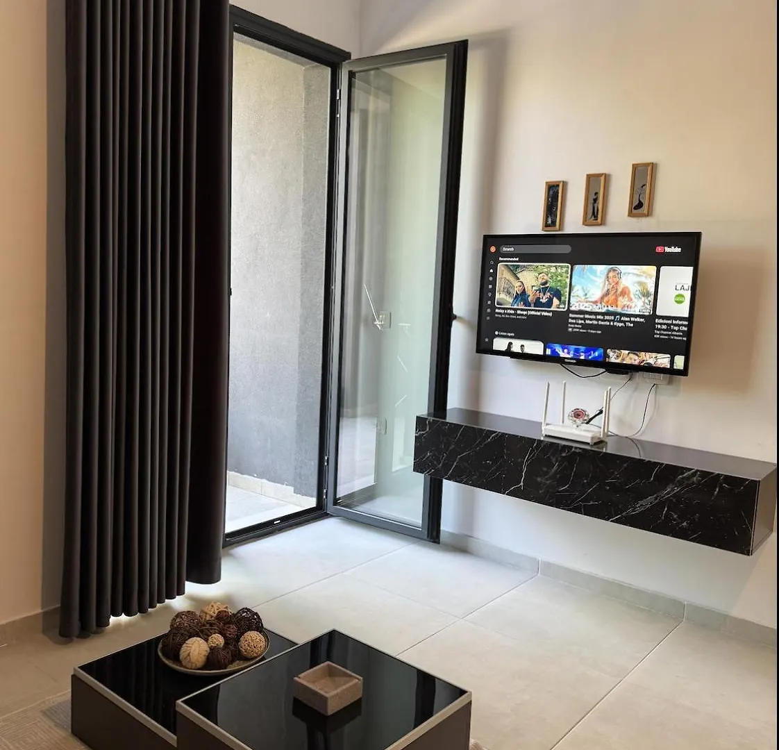 Trio Apartment Vlorë Αλβανία