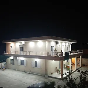 Apartment Dhoma Plazhi Nefeli, Vlore