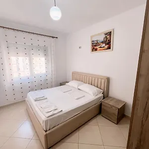 Apartment Gerald's Central, Vlore